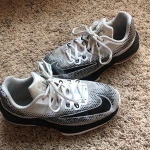 Nike AirMax size 4.5 Boys